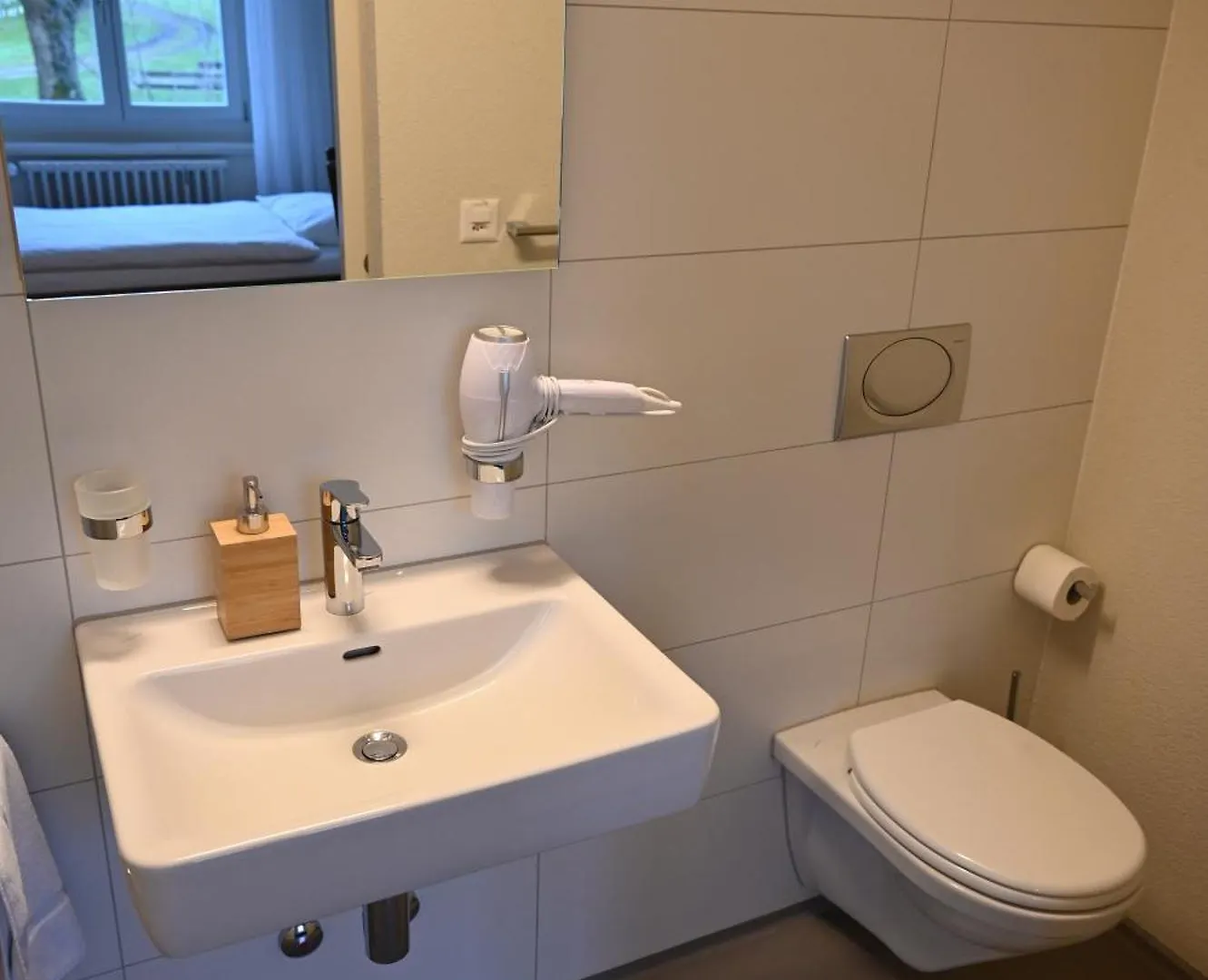 Landguet Ried - Center For Mindful Living Hotel Koniz Inn